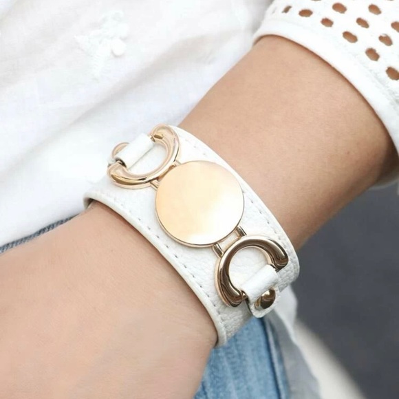 White Faux Leather Bracelet - Picture 1 of 6